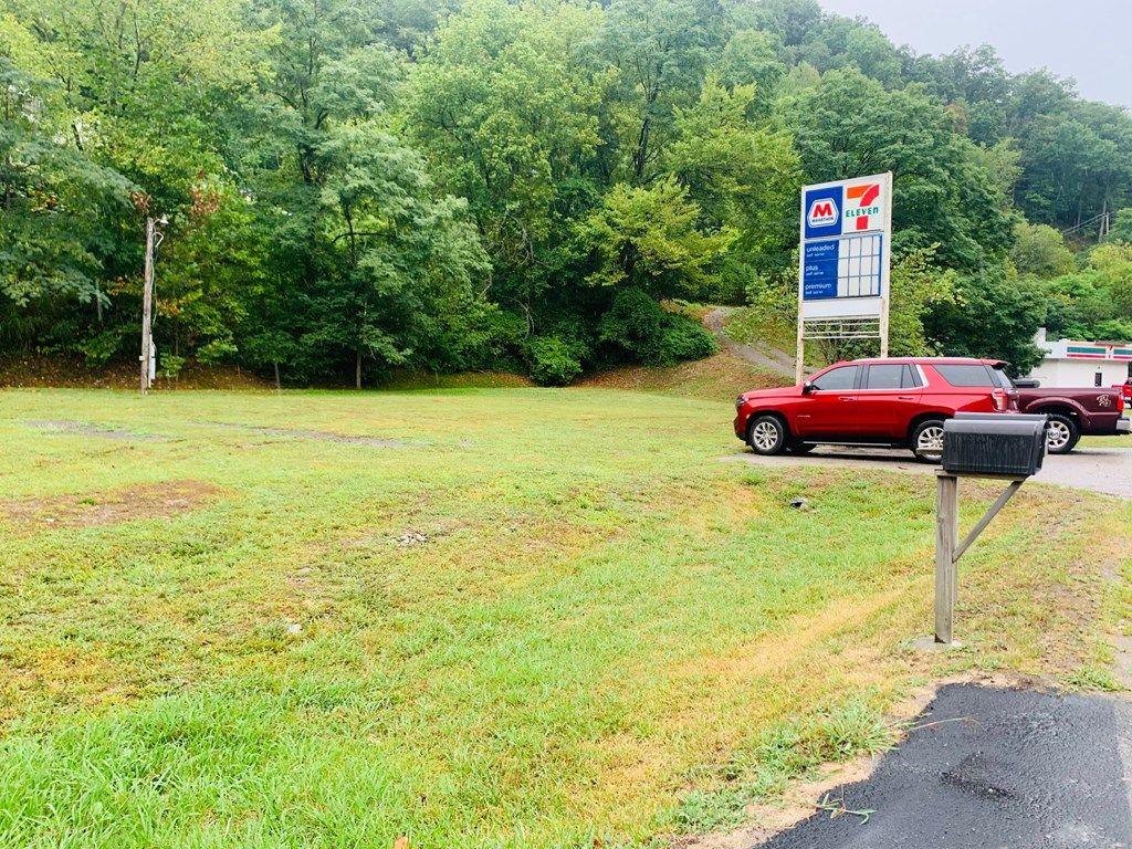 26333 US Hwy 119, Belfry, KY 41514